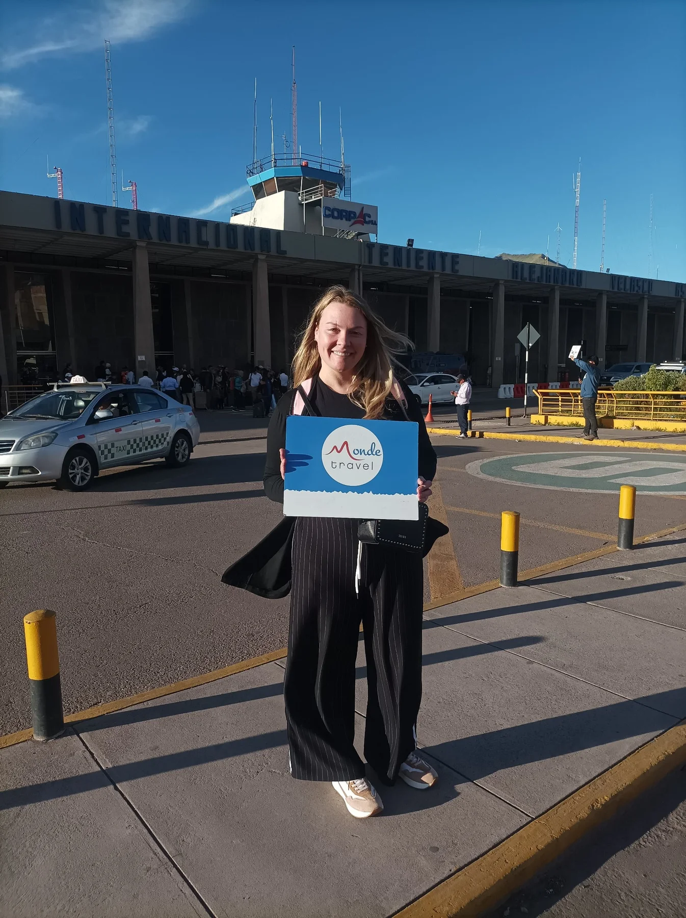 Cliente recebida pela Monde Travel no Aeroporto Internacional de Cusco